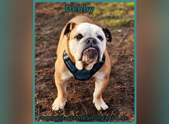 Debby ist freundlich und selbstbewusst