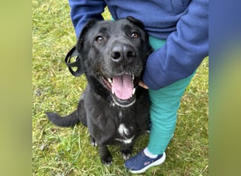 Sjena ein kräftiges Mädchen