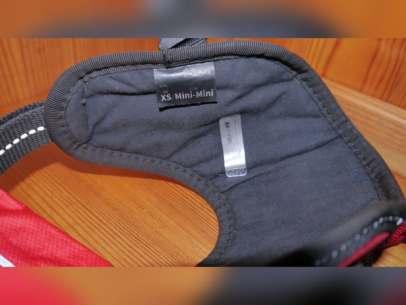 9tlg Hundegeschirr Julius K9 Gr. XS + Leine+ Wassernapf Outdoor+ Hunderegenmantel+ Haarentferner-D
