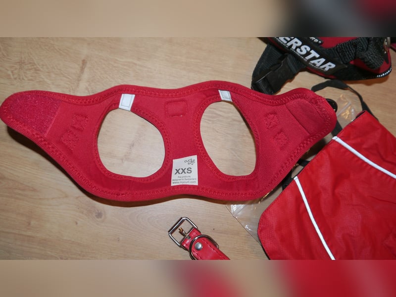 9tlg Hundegeschirr Julius K9 Gr. XS + Leine+ Wassernapf Outdoor+ Hunderegenmantel+ Haarentferner-D