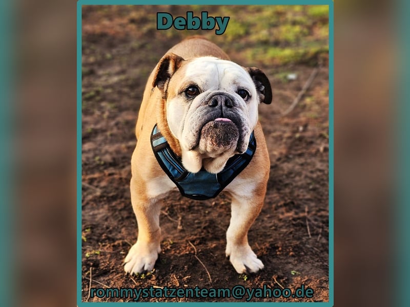 Debby ist freundlich und selbstbewusst