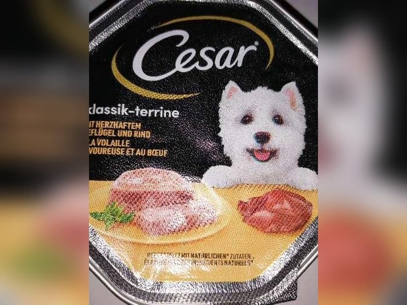 Hundefutter zu verkaufen.