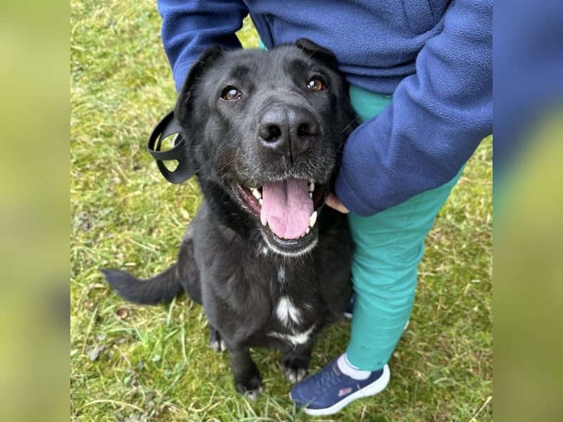 Sjena ein kräftiges Mädchen