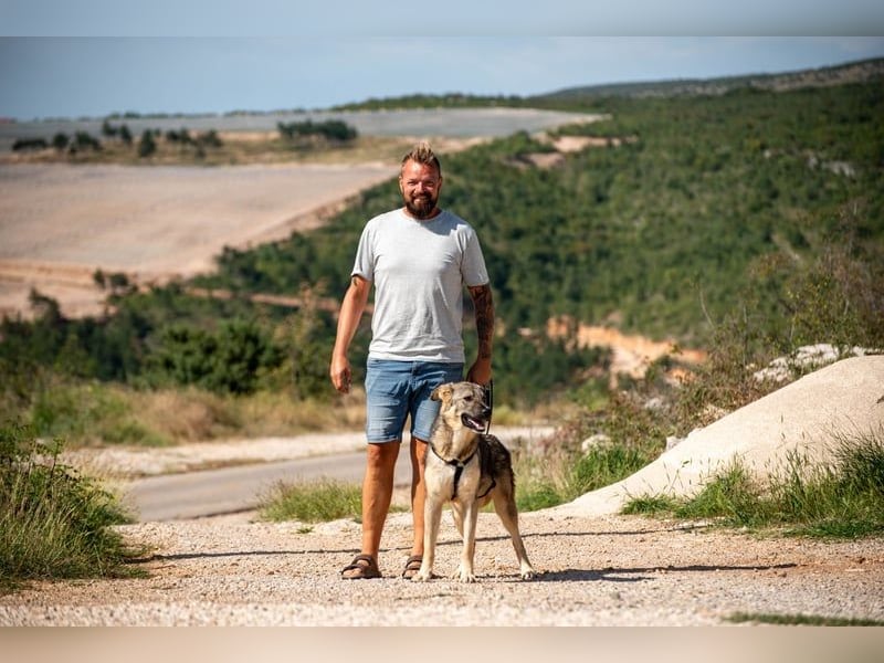 Pavarotti sucht seine Menschen