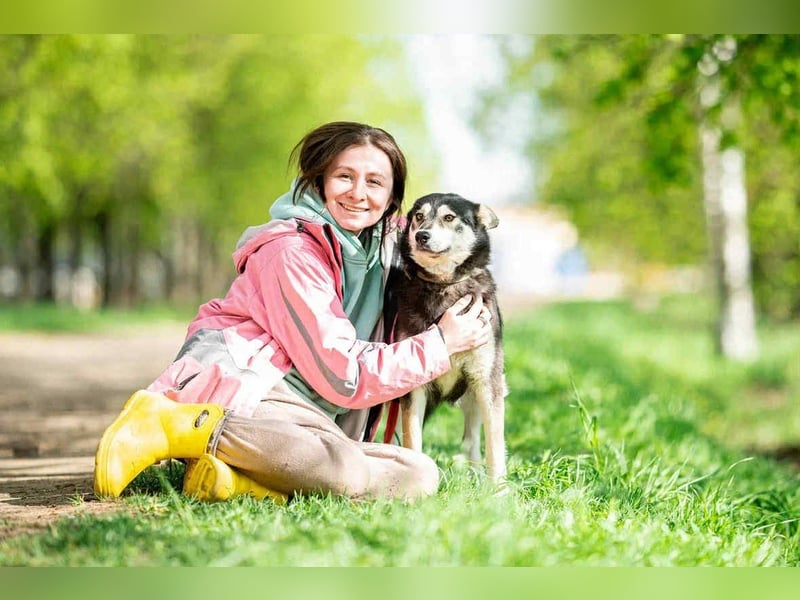 Frohnatur Lina sucht ihre Familie