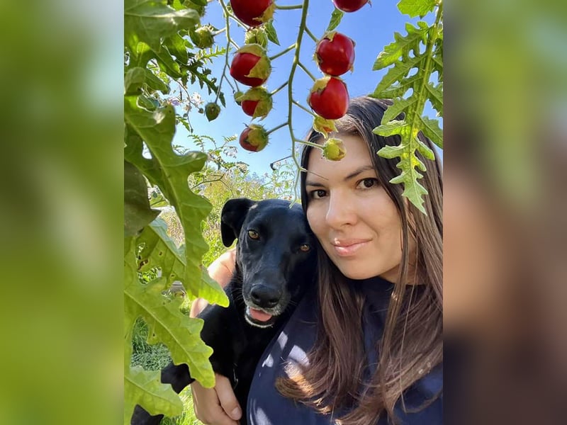 Wunderschöne Mai sucht ihre Familie