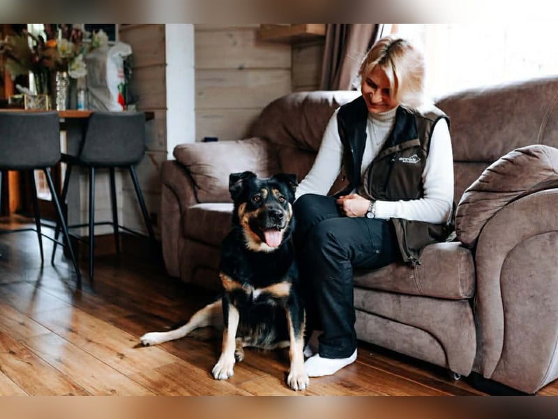 Unkomplizierte Prada sucht ihre Menschen