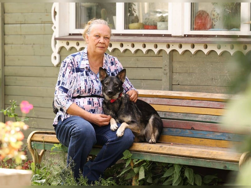 VARJA *geb. 03/2024 - eine liebevolle Hündin auf der Suche nach Geborgenheit